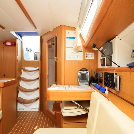 Bådhotel Salis - Jeanneau 39i *